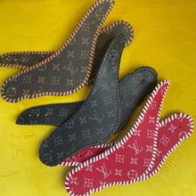 Dove Wing Spur Straps